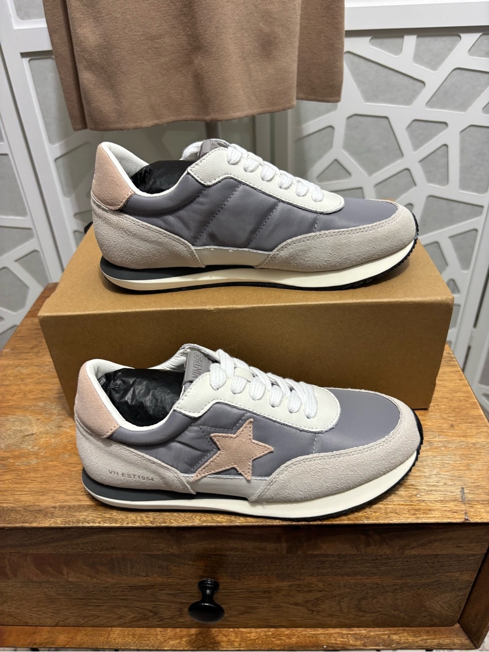 Vintage Havana Gray and Pink Star Accent Sneakers